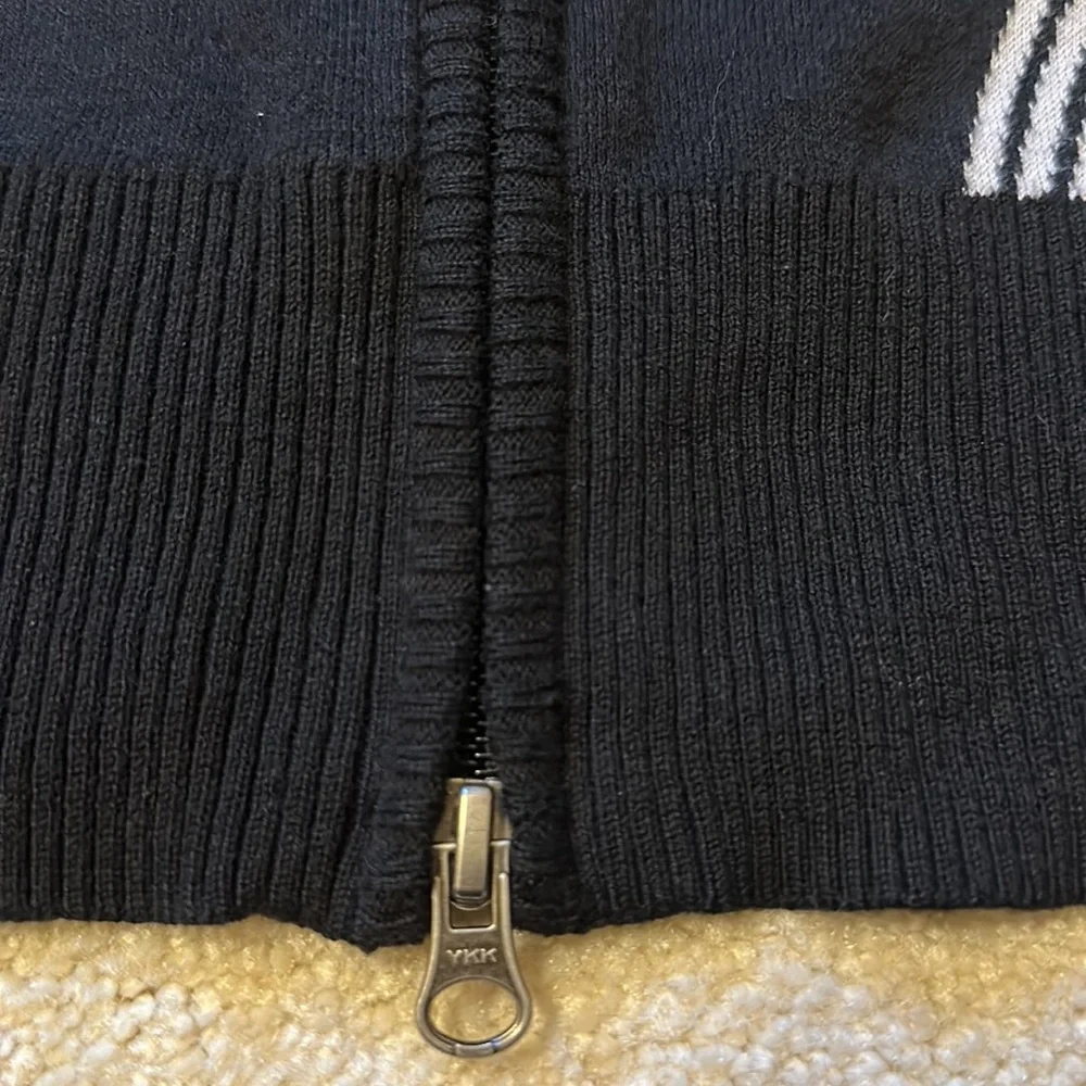 Athleta zip front black, gray, and purple sweater size M - Picture 5 of 14